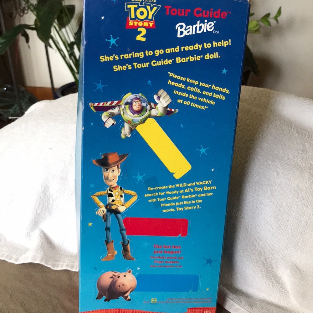 1999 Special Edition Toy Story 2 Tour Guide Barbie - Picture 4 of 5